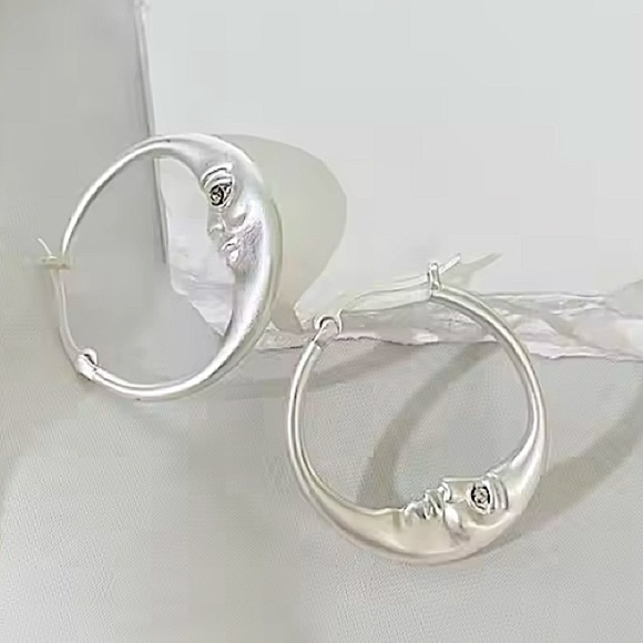 Silver Moon Hoop Minimalist Earrings Earrings - Picture 1 of 4